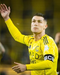 AU澳洲幸运10-1:0！3连胜！还差5分！有点可惜，C罗凌空射门击中横梁|克里斯蒂亚诺·罗纳尔多|西马坎|罗伯托·马丁内斯|利雅得胜利足球俱乐部|胜利_新浪体育_新浪新闻